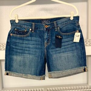 NWT Lucky Brand Women’s Laguna Denim Medium Wash Mid Rise Cotton Short Size 28/6